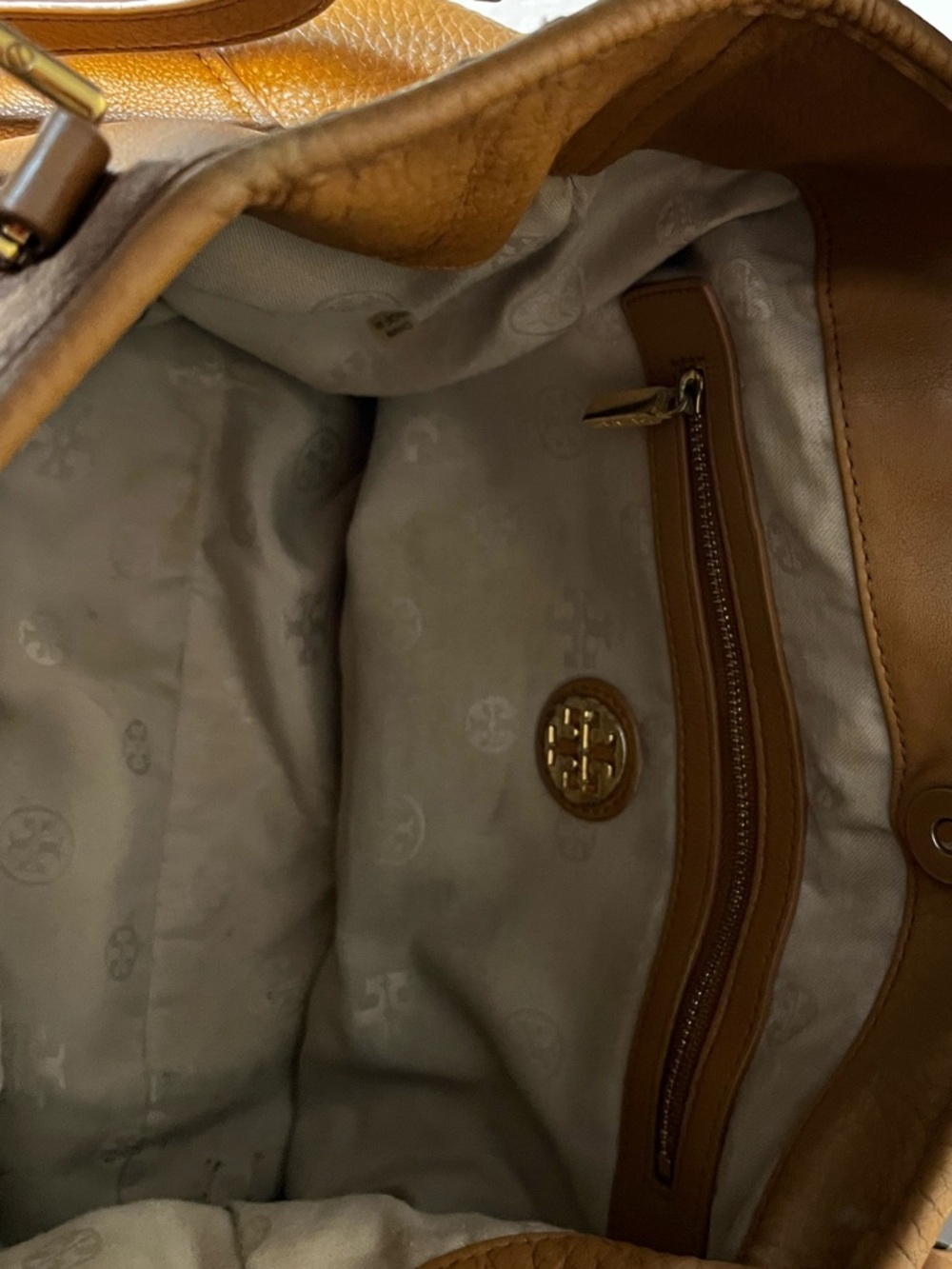 Tory Burch Shoulder Bag - Picture 11 of 13